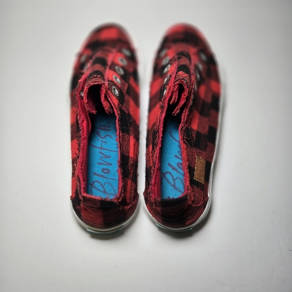 Blowfish Malibu Red and Black Plaid Slip-On 8.5 Womens Sneakers - Picture 4 of 13